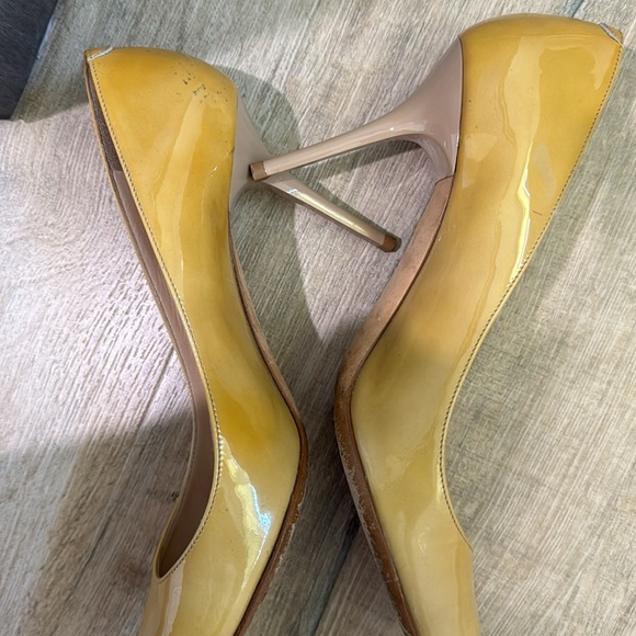 Jimmy Choo patent leather tan cream pumps size 7.5 - Picture 5 of 6